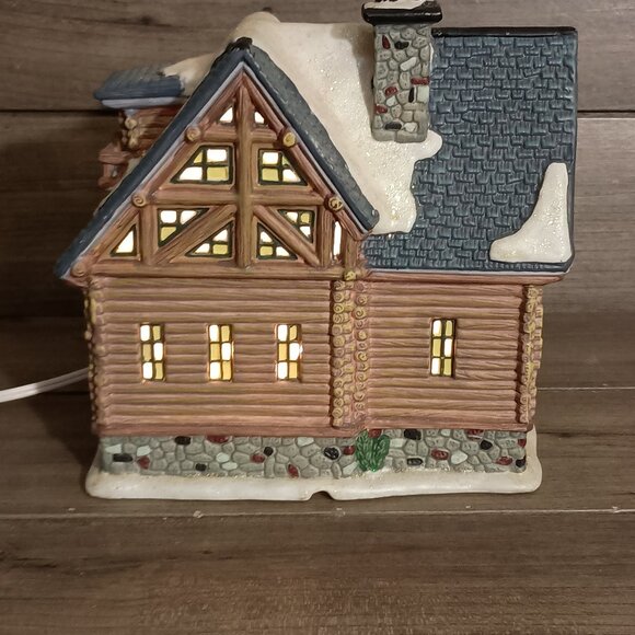 Santas Workbench Christmas Village Silver Birches Lodge Tested No Box 2003 - Picture 8 of 14